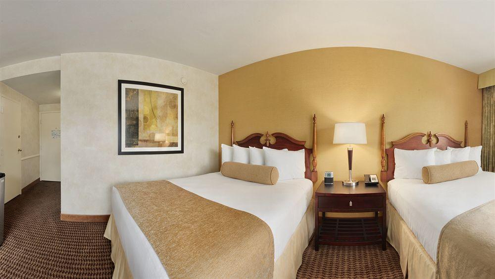 Best Western Plus Carriage Inn Λος Άντζελες Εξωτερικό φωτογραφία