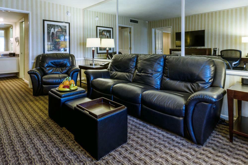 Best Western Plus Carriage Inn Λος Άντζελες Εξωτερικό φωτογραφία